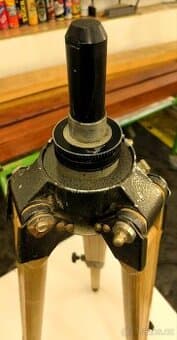 Dřevěný stativ ATR 2 RFT - ULOŽENKA