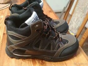 Sportovní boty vel. 36