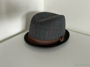 Klobouk pro muže i ženy