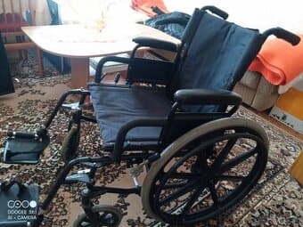 Invalidní vozík