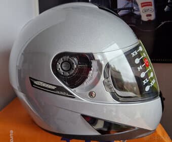 Přilba SHARK M nová