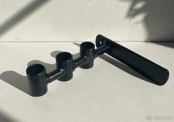 Konzole kovová černá