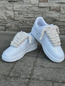 Nike Air Force 1 - Bílé s cappuccino šňůrkami