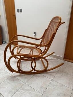 Houpací křeslo TON