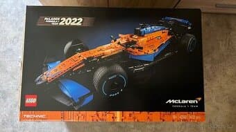 LEGO® Technic 42141 - McLaren Formule 1 - pneu Pirelli