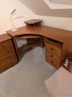 Psací stůl rohový - masivní borovice