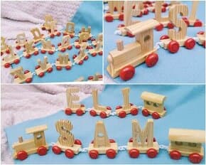Dřevěný vláček abeceda, písmena, lokomotiva vagóny