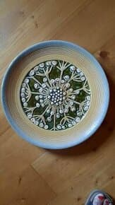 Keramický závěsný talir Kravsko 60 léta