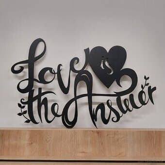 Plechový obraz na stěnu - Love is the answer