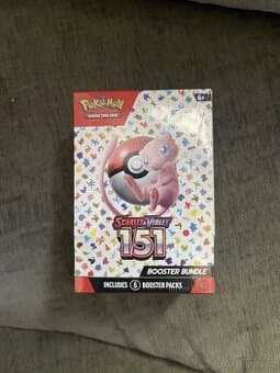 Pokemon Booster Bundle zabaleny