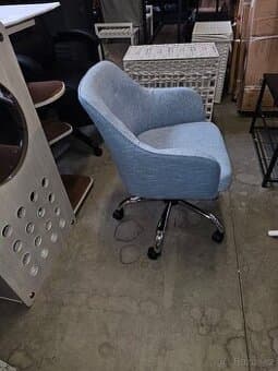 Nové ergonomické kancelářské křeslo