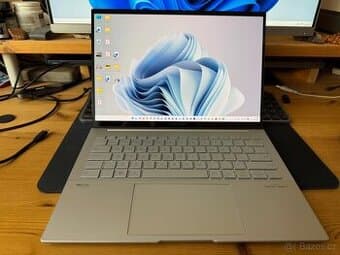 ASUS Zenbook 14, i9, 32 GB RAM, 1 TB HDD, 14 palců, stříbrný