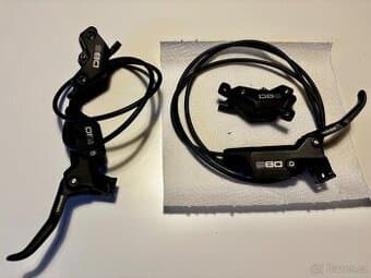 Brzdy SRAM DB8 4 pístkové
