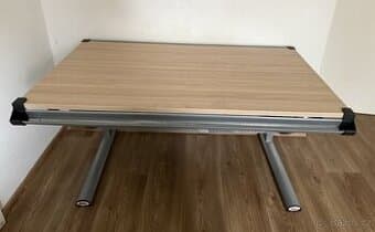 Dětský polohovací stůl