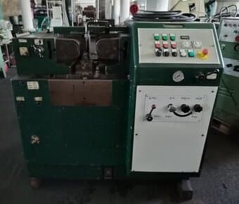 Stroj na válcování závitů VEB UPW 12,5 (7920)