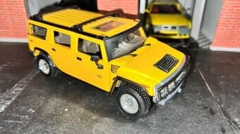 Hummer H2 1:24 Maisto