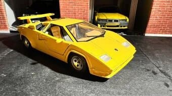 Lamborghini Countach 5000 1:24 Bburago