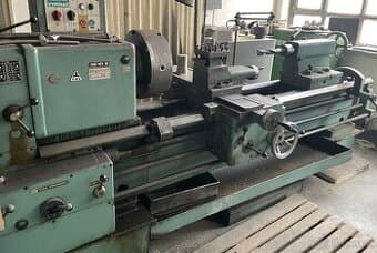 Soustruh hrotový SN 71 B/2000