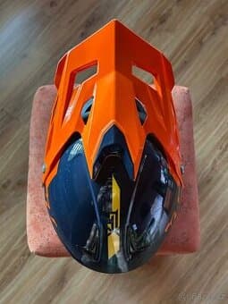 Přilba KTM Ready to race