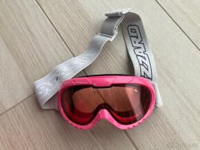 Prodám lyžařskou přilbu