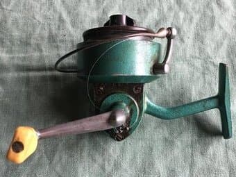 Retro rybář starý naviják Tokoz Stabil IV