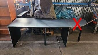 stůl - šedo černý