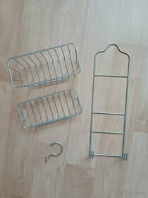 Drátěná police do sprchy