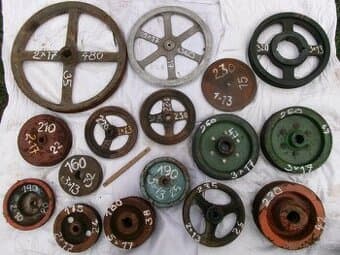 prodám různé řemenice - rozměry popsány - /průměr, díra na o