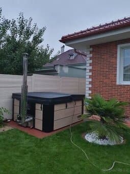 Hranatá akrylátová vířivka PREMIUM