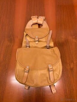 Nový kožený retro batoh