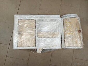 Plastové karavanové skříňky