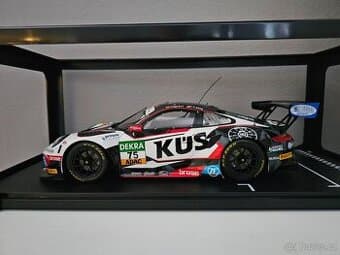 PORSCHE 911 GT 3 R ADAC /IXO 1:18