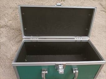 Kufřík, úložný prostor, dekorace