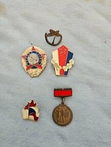 Prodám odznaky