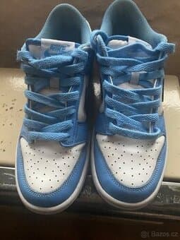 Nike Dunk Low university blue