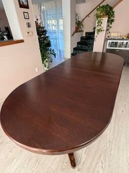 Prodám krásný rozkládací dřevěný stůl