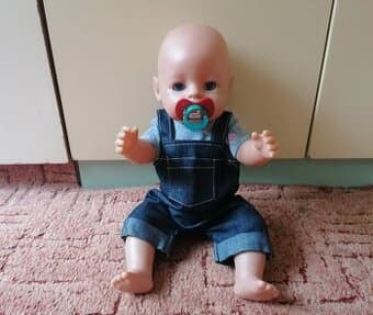 Mrkací panenka - miminko cca 40 cm