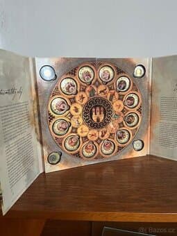 Staroměstský orloj. Kolekce medaili.