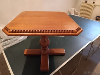 Prodám stolek dub rustikál