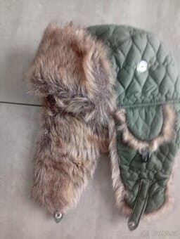 Dámská dívčí zimní čepice ušanka Gate