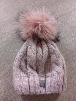 Dívčí zimní čepice a nákrčník