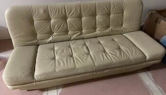 Kožený rozkládací gauč / pohovka – lůžko 185 × 125 cm