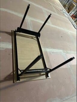 stůl Mestra – 75 × 122 × 75 cm