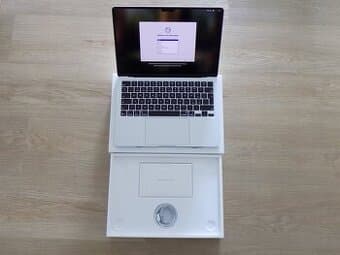  Apple MacBook Air 13,6" (2022) /M2/16GB RAM/256GB/ZÁRUKA