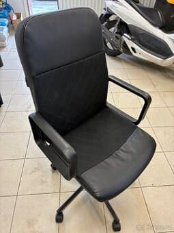 Kancelářská židle