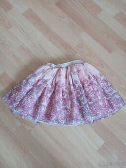 dívčí sukně vel.122 tylová