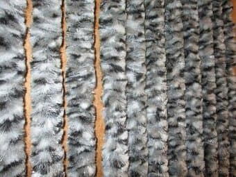 závěs do dveří karavanu