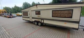 Hobby LandHaus karavan