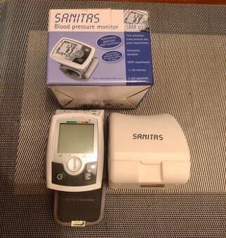 tlakoměr na zápěstí