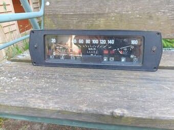 Tachometr škoda 105